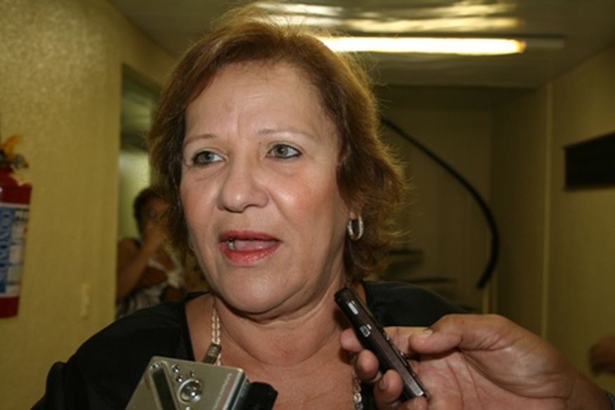 Quadrilha do Espírito Santos consegue hackear telefone de Léa Toscano e pede dinheiro em nome da ex-deputada