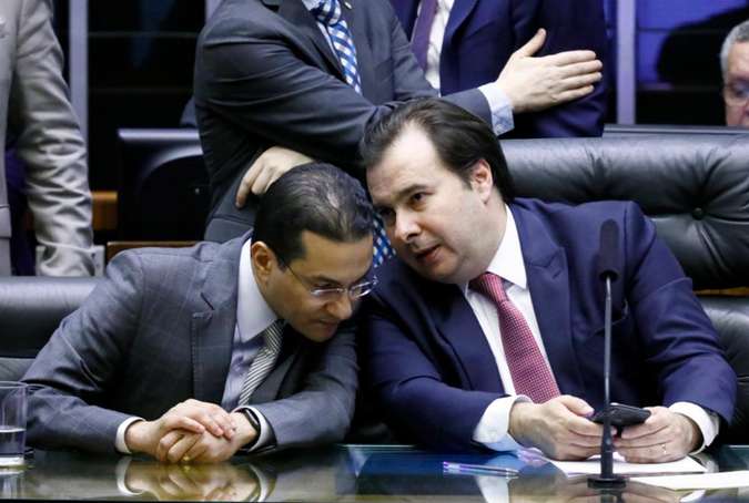 Votação da Previdência fica para quarta e cronograma do governo sofre atraso