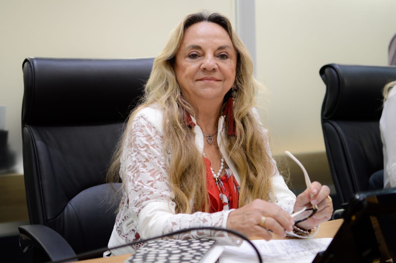 Drª Paula reafirma compromisso de lutar pela isenção do ICMS para motos adquiridas por mototaxistas