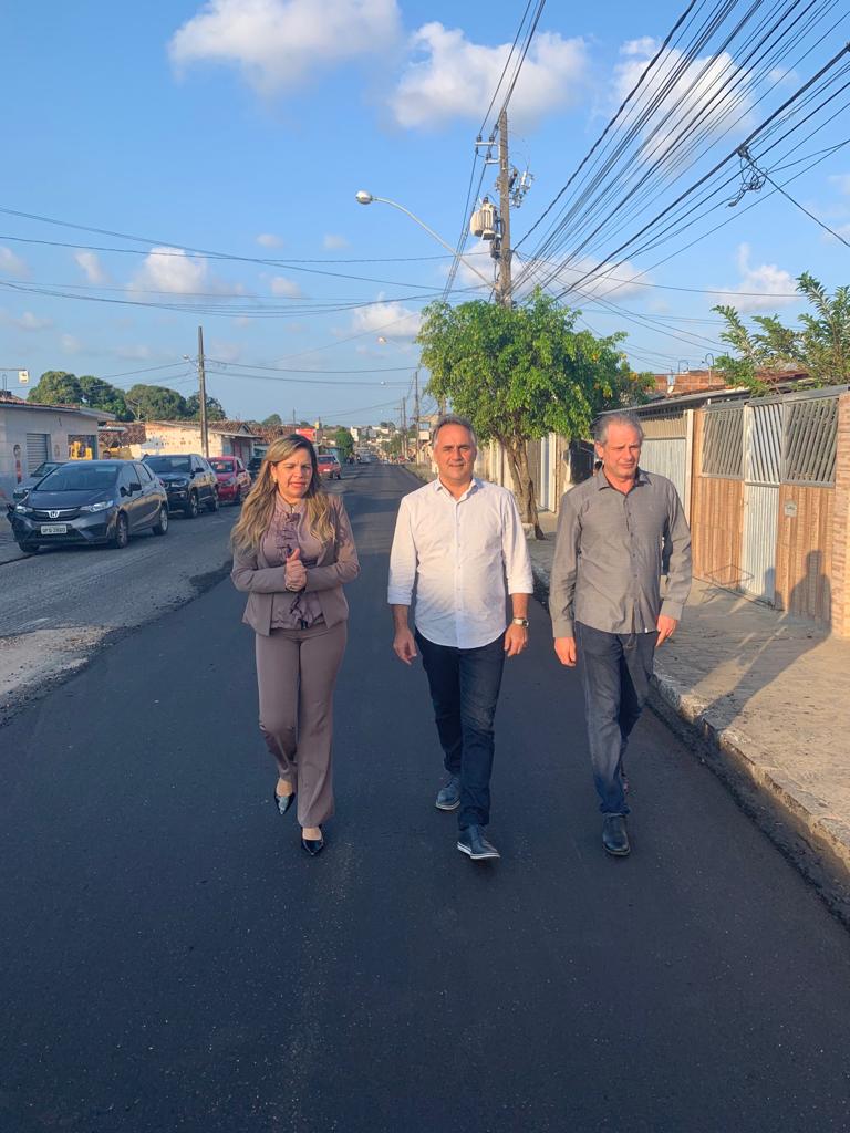 Prefeito Luciano visita obras do ‘Ação Asfalto’ em Jaguaribe e no bairro dos Novais