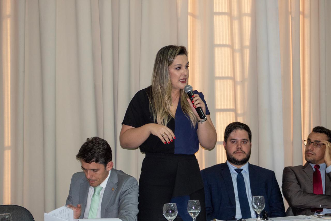 Deputada Camila denuncia descontinuidade no pagamento aos inscritos no programa "Bolsa Atleta", na Paraíba