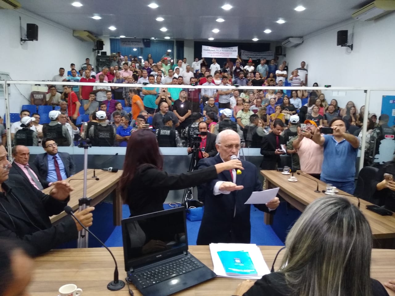 Novo prefeito interino de Patos, vereador Ivanes Lacerda anuncia que vai adotar medidas de contenção de gastos para enfrentar a falta de dinheiro