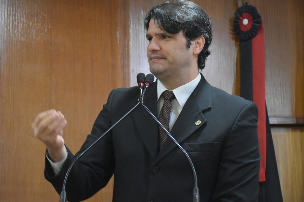 Vereador Leo Bezerra cobra da gestão municipal construção do Hospital da Mulher de João Pessoa