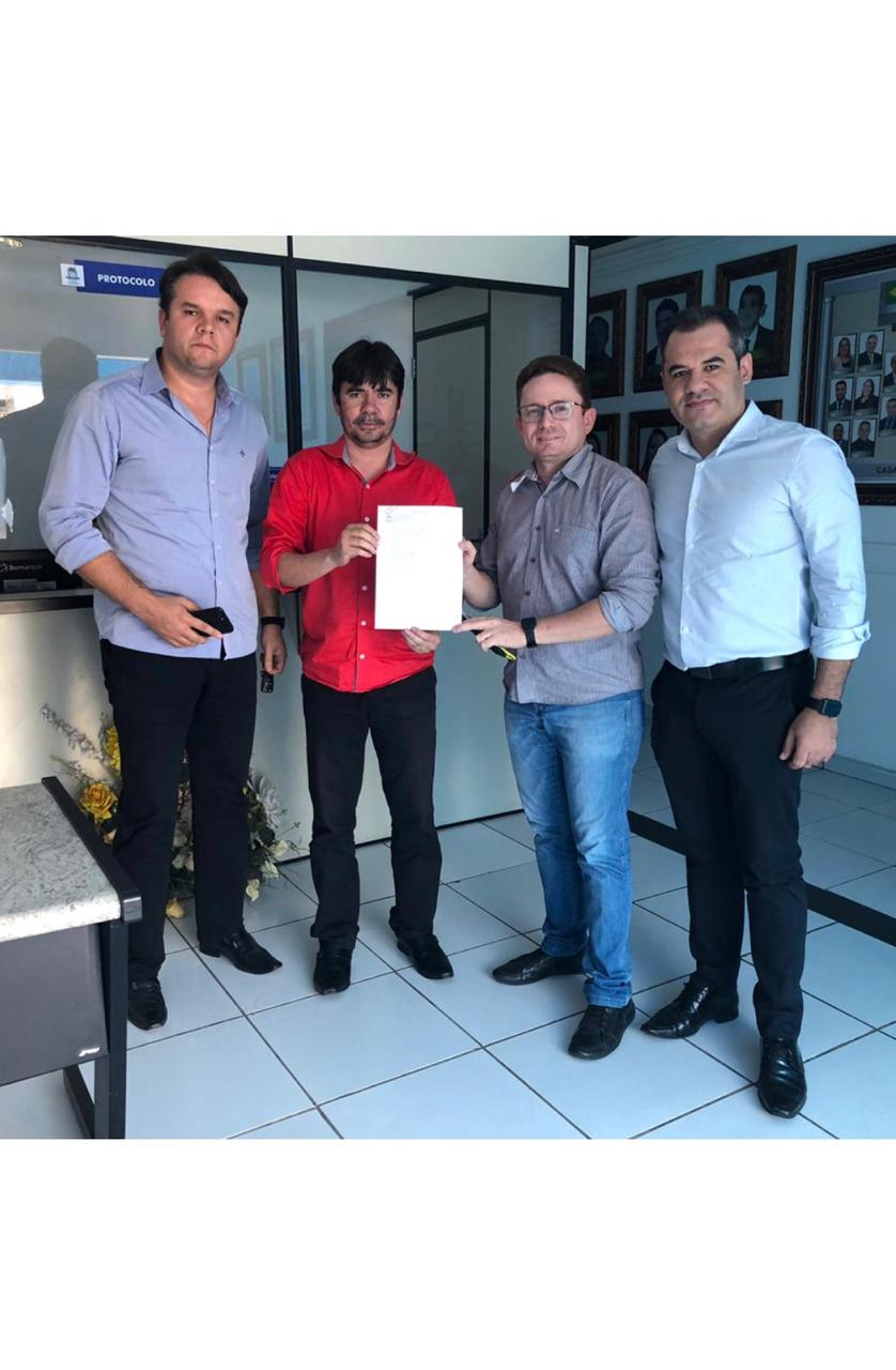 Patos está sem prefeito, após interino Sales Júnior renunciar ao cargo alegando dificuldades financeiras do município