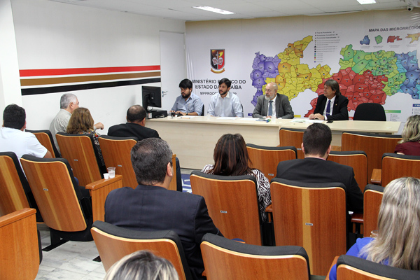 Prefeitura de João Pessoa e MPE discutem ações para resolver problemas de alagamentos na comunidade Três Lagoas