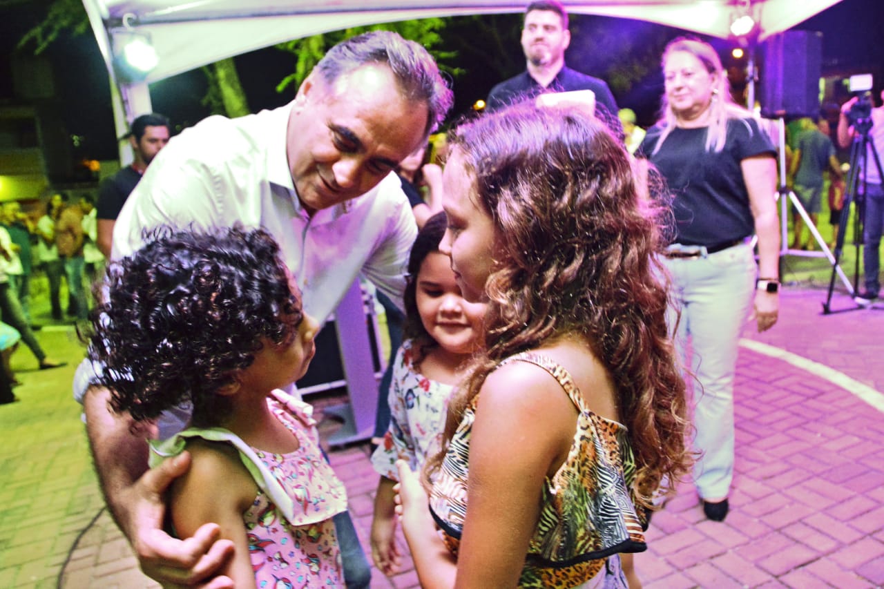 Prefeito Luciano entrega Praça Heitor Cabral no Castelo Branco, com investimento de R$ 312 mil