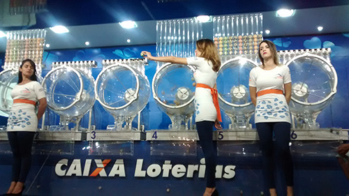 SORTUDOS: Bolão de funcionários da liderança do PT na Câmara ganha R$ 120 milhões da Mega-Sena