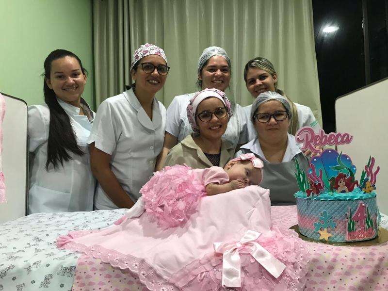 MESVERSÁRIO: Bebê completa 4 meses e ganha ensaio fotográfico da equipe pediátrica  do Hospital Alberto Urquiza Wanderley