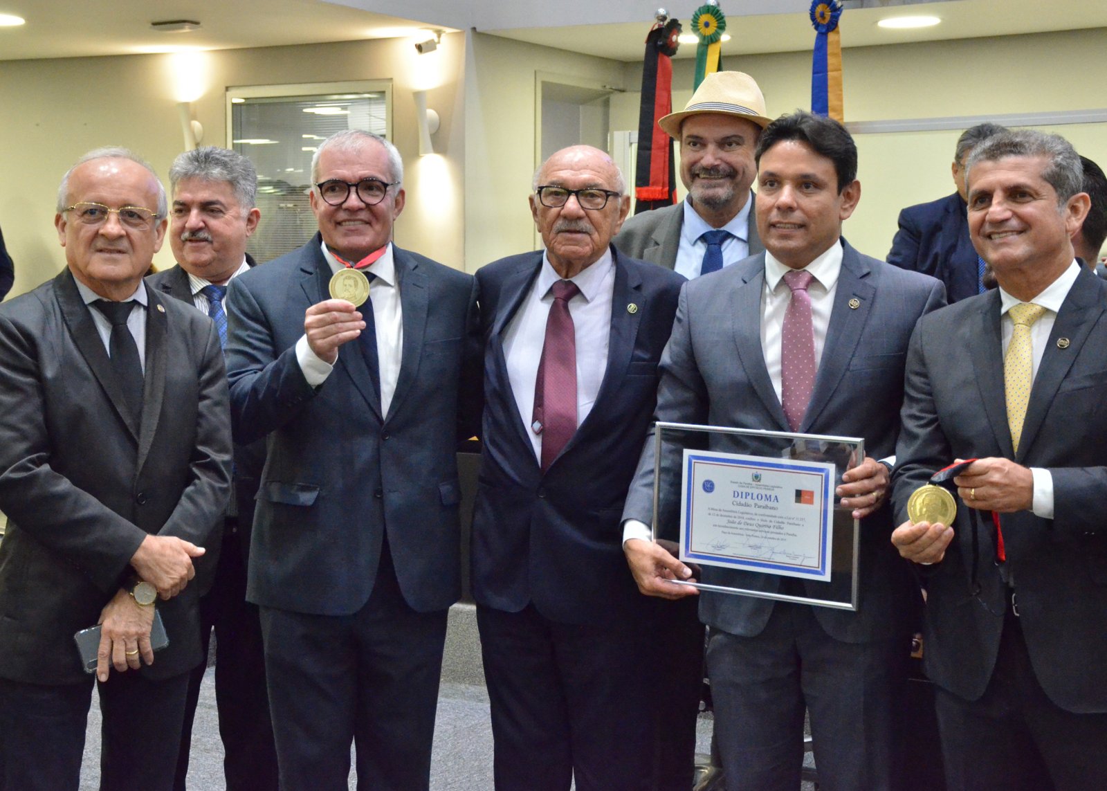 Assembleia Legislativa realiza sessão especial para entrega de Medalha Epitácio Pessoa ao servidor do TJPB