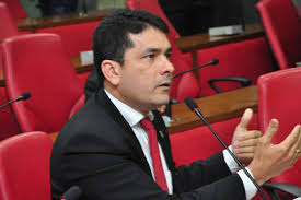 Vereador Bosquinho quer proibir o uso de cigarro eletrônico em João Pessoa