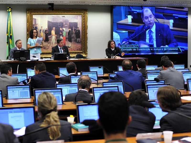 CCJ da Câmara dos Deputados aprova projeto de Moro que retira crimes comuns da Justiça Eleitoral