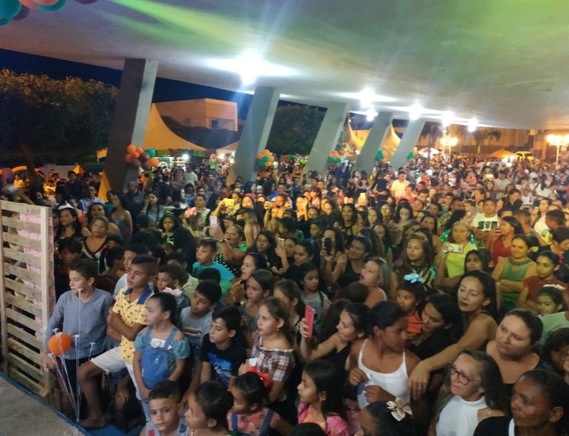 Prefeitura de Malta realiza festa em praça pública para a criançada do município