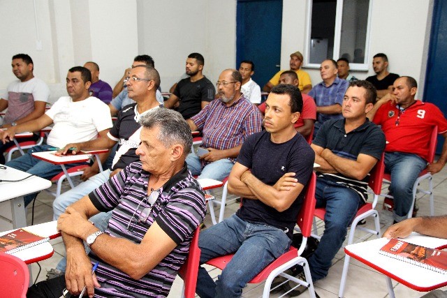 Administração da Paraíba realiza curso de aperfeiçoamento de condutores de veículos oficiais