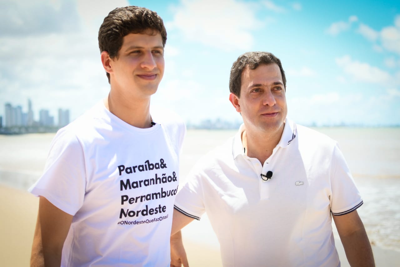 Deputados Gervásio Maia e João Campos solicitam audiência pública para debater crime ambiental provocado por manchas de petróleo no litoral do Nordeste