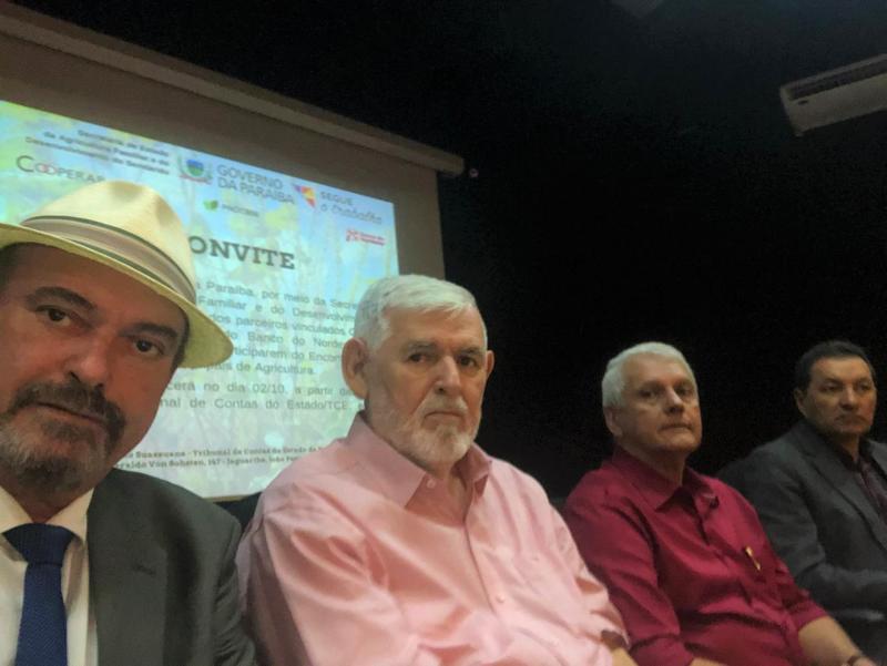 Jeová Campos participa de seminário para debater temáticas ligadas a Agricultura Familiar na Paraíba