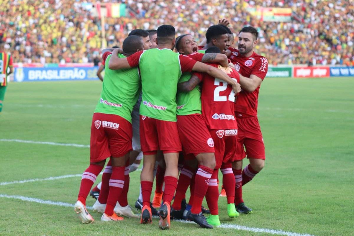 Náutico empata com o Sampaio no Castelão e leva o título de campeão da série