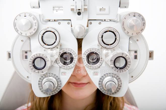 VOCÊ SABIA ? : Coçar os olhos provoca prejuízos à visão e pode causar cegueira
