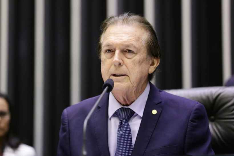 Presidente do PSL, Luciano Bivar é indiciado pelo Polícia Federal por supostas candidatas-laranjas