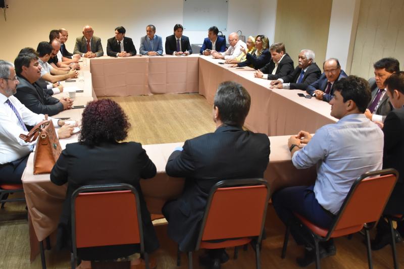 Mesa da Câmara de João Pessoa reúne vereadores para discutir processos de informatização e digitalização do legislativo municipal