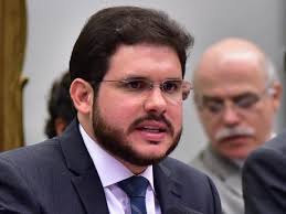 MAIS DINHEIRO: De autoria do deputado Hugo Mota, Câmara Federal aprova MP que altera regras de saque no FGTS