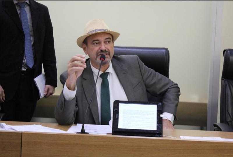 Jeová Campos critica MP de Bolsonaro que altera critérios para nomeação de reitores nas Universidades Federais