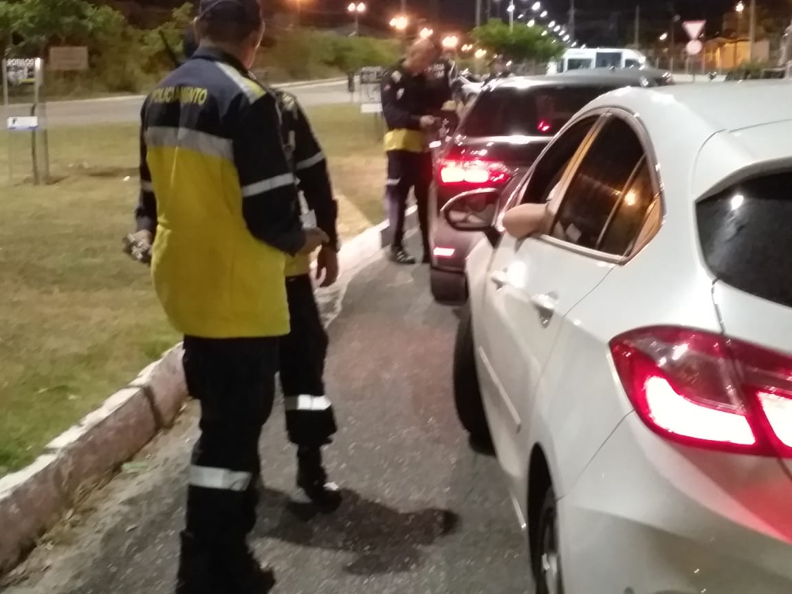 LEI SECA: 38 motoristas foram multados por embriaguez durante o final de semana em João Pessoa