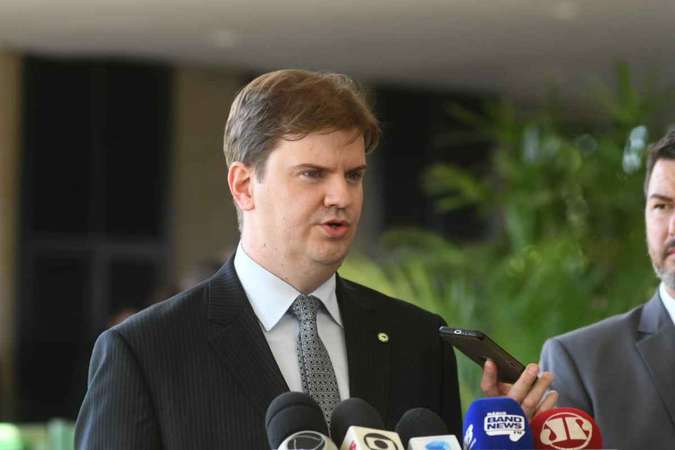 Ministro Gustavo Canuto anuncia liberação de liberação de R$ 4,1 milhões para obras de contenção na Falésia do Cabo Branco
