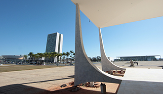 Receosos, governadores de 17 Estados e do DF acionam Supremo para suspender convocações na CPI da Covid