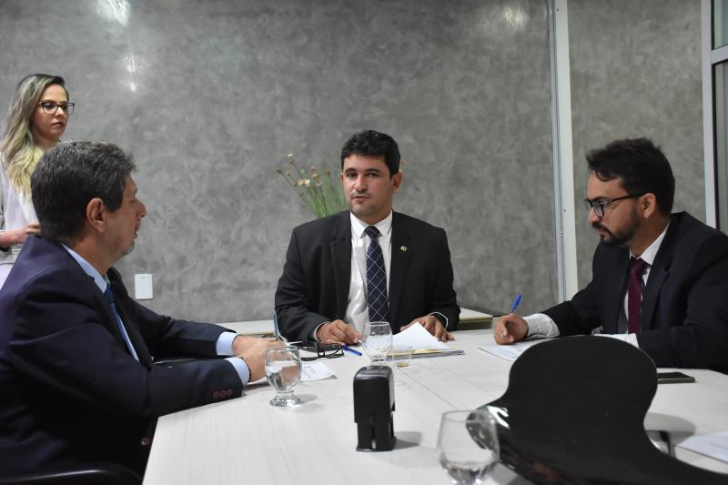 Comissão de Finanças e Orçamento da CMJP aprova PL que torna obrigatória inspeção predial na Capital