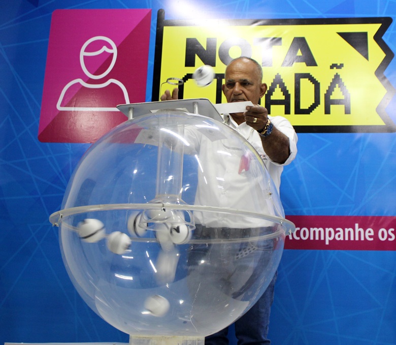 DINHEIRO: Compras realizadas até 31 de janeiro com CPF concorrem ao 2º Sorteio da Nota Cidadã