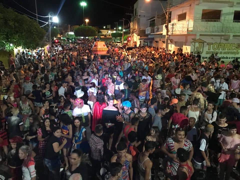 Carnaval de Santa Luzia começa nesta sexta-feira com o desfile do Bloco Zé Pereira; confira a programação