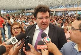 Governador João Azevêdo nomeia como efetivo Cláudio Furtado como secretário da Educação, Ciência e Tecnologia