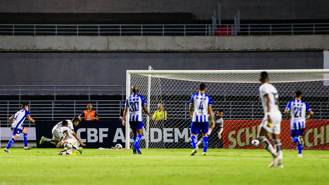 Com gol de Dico no final do 2º tempo, Botafogo derrota o CSA e fica na liderança do grupo A