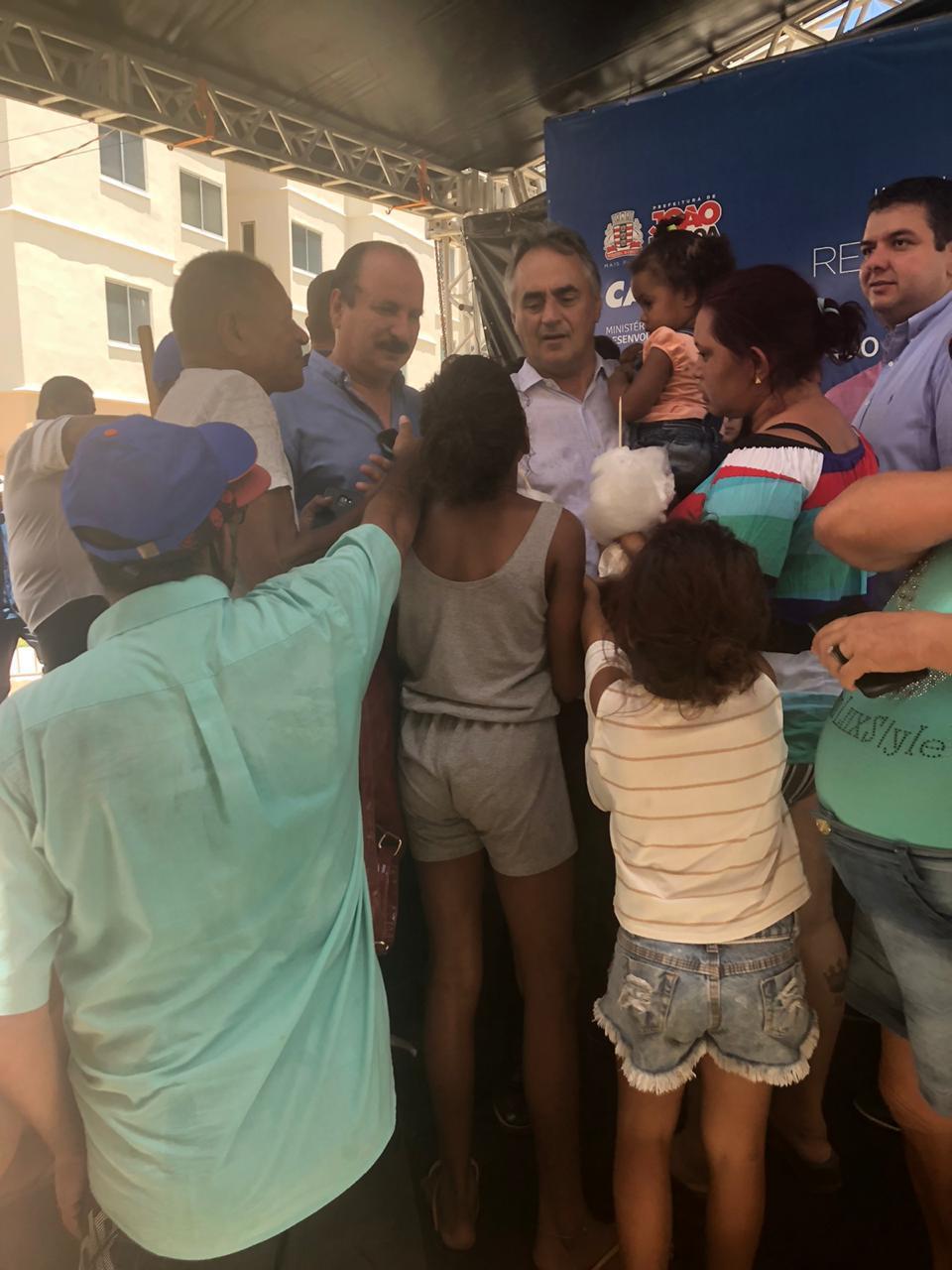 Durval Ferreira participa da entrega do residencial Saturnino de Brito e destaca política habitacional do prefeito Luciano Cartaxo