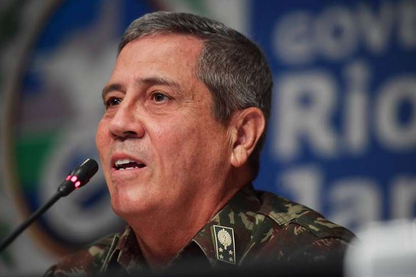 Presidente Bolsonaro substitui Onyx Lorenzoni por general Walter Souza na Casa Civil