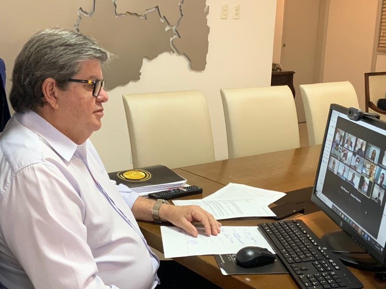 Comércio, shoppings, bares e restaurantes fechados: Governo da Paraíba prorroga até dia 18 de maio medidas restritivas e torna obrigatório o uso de máscaras em espaços públicos