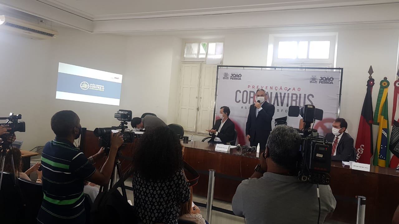Prefeito Luciano anuncia prorrogação por mais 15 dias o isolamentos social em João Pessoa; comércio, cinemas, shoppings, salões de beleza, bares e restaurantes continuarão fechados