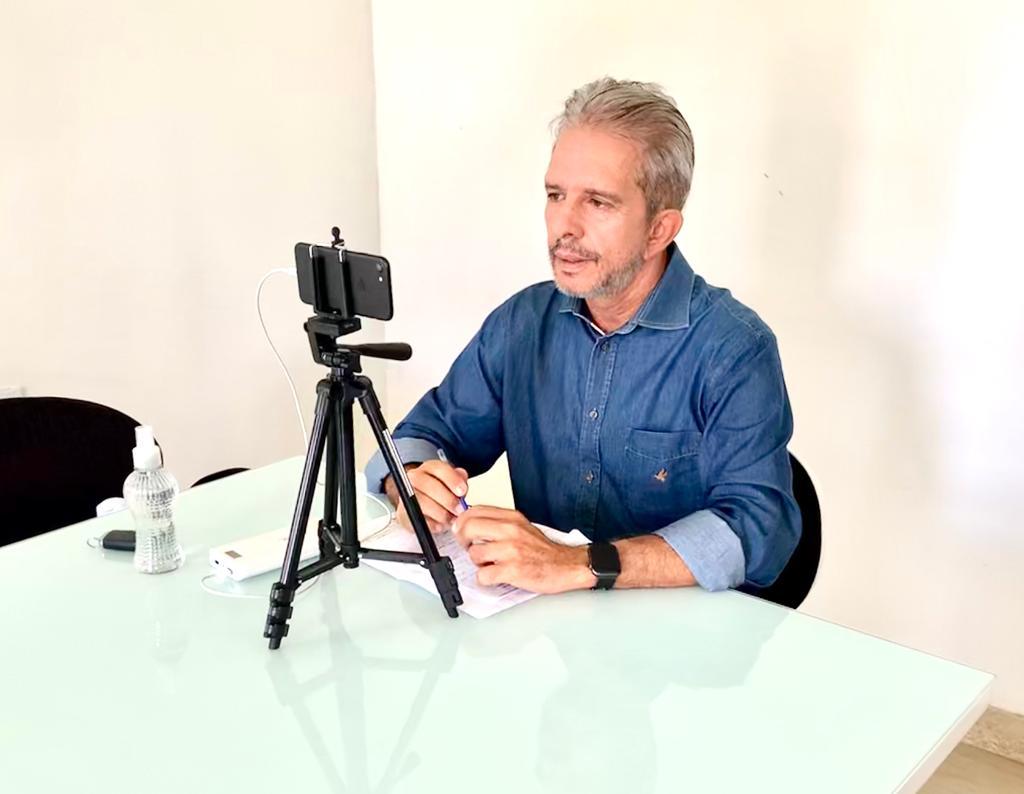 Saúde do Estado vai capacitar médicos do Hospital Regional de Patos que trabalham no atendimento a pacientes do Covid-19, anuncia deputado nabor