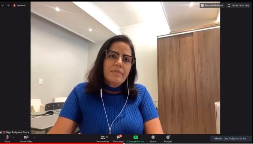 Pollyanna Dutra cobra instalação de laboratório para realização de exames PCR em Campina Grande