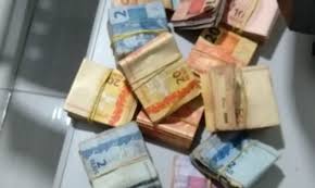 Polícia prende no bairro do Cristo e recupera dinheiro roubado de comerciante no José Américo, em João Pessoa