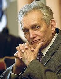 CENTENÁRIO: TV exibe documentário numa série de homenagens ao paraibano Celso Furtado