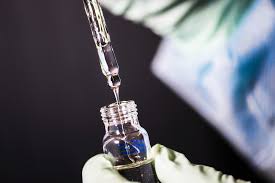 EFICAZ: Vacina de Oxford produz em idosos resposta imunológica contra covid-19