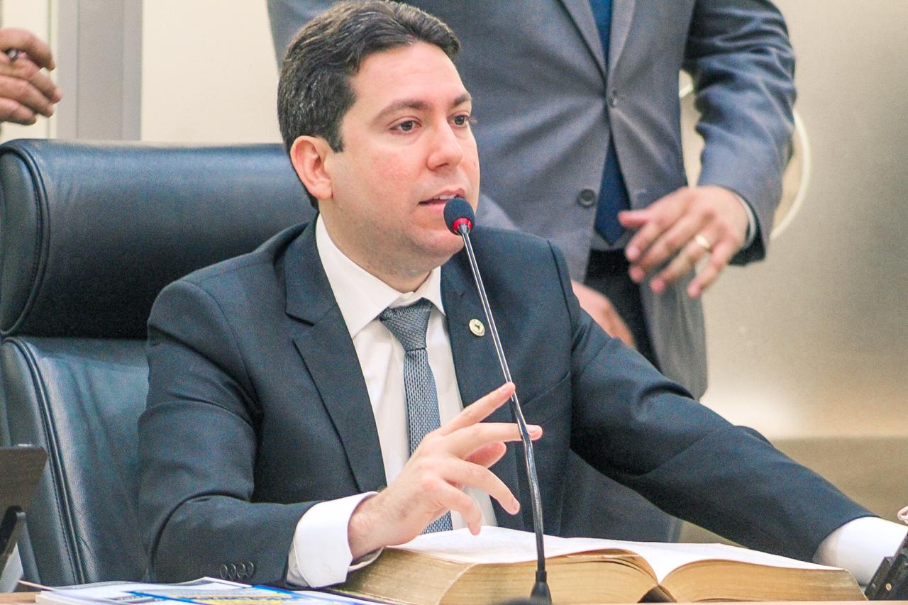 Aprovado pela Assembleia Legislativa, projeto de Felipe Leitão que obriga farmácias e laboratórios privados a informarem casos Covid-19