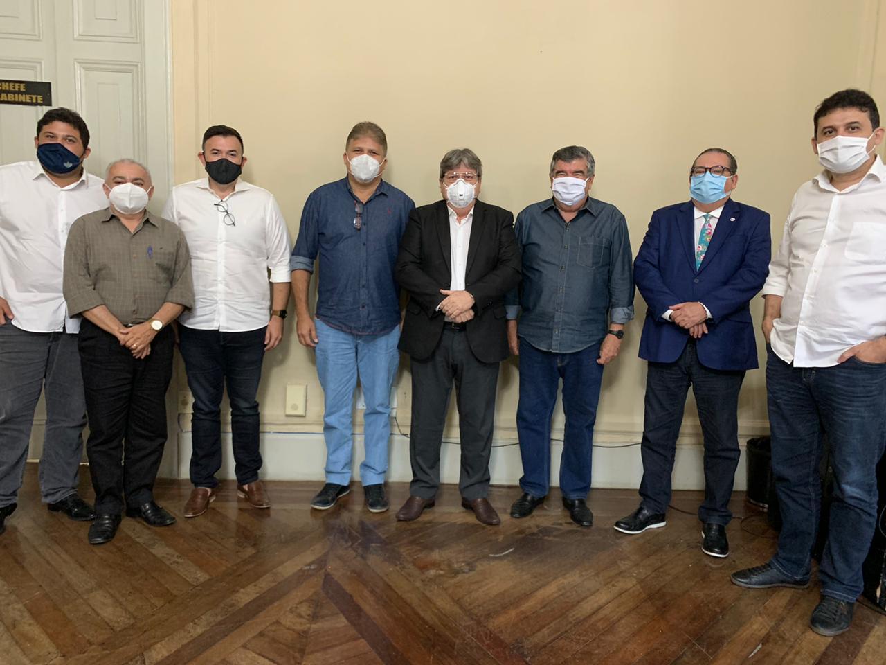 Grupo Paulino deixa a oposição, adere ao governo e firma aliança com João Azevêdo para a prefeitura de Guarabira na eleição 2020