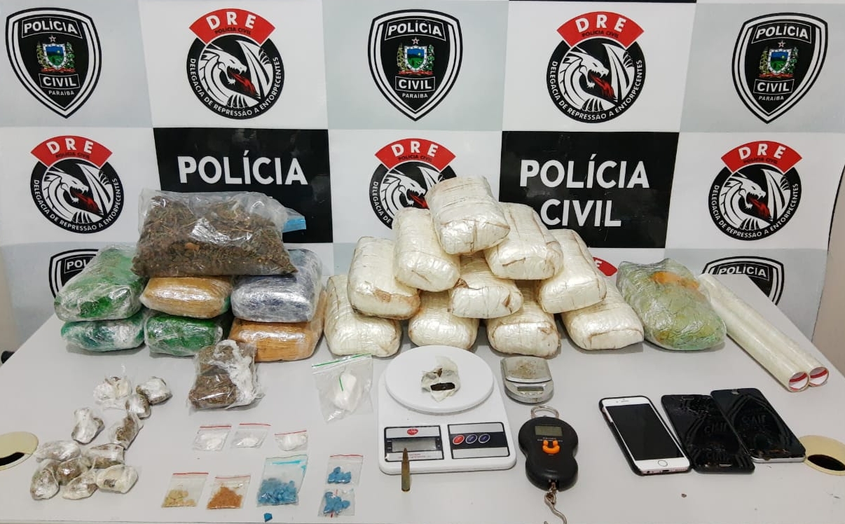 Polícia Civil prende casal com drogas e munição para fuzil em Campina Grande
