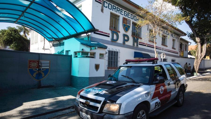 BIRITEIROS: PMs são detidos em SP por beber cerveja dentro da viatura durante o serviço