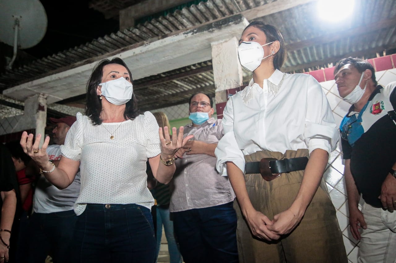 No Bairro das Indústrias, Edilma e Mariana defendem construção de mais uma UPA na cidade