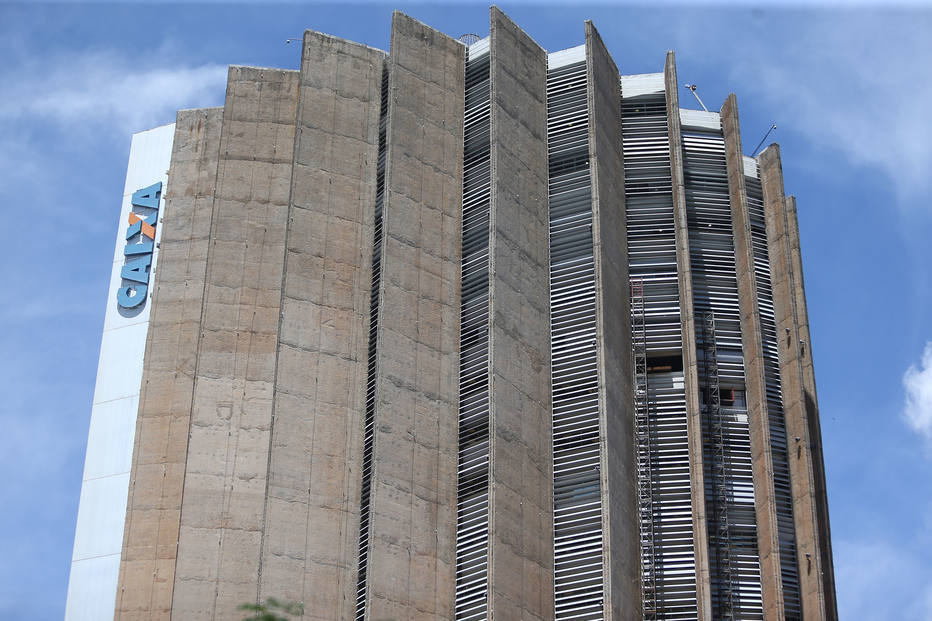 ADFA104  BSB  -  09/01/2018 -  BANCO CENTRAL / CEF / FACHADAS (PARA ARQUIVO) -  POLÍTICA   Fachada edificios sede: CAIXA ECONOMICA FEDERAL  no setor bancário sul, em Brasilia. 
FOTO: ANDRE DUSEK/ESTADAO