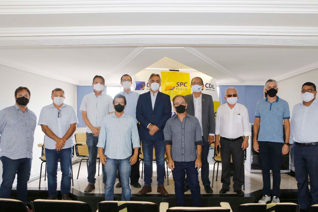 Prefeito Luciano Cartaxo anuncia volta do comércio ao horário normal e  autoriza funcionamento dos cinemas e áreas de lazer dos shoppings com 50% da capacidade