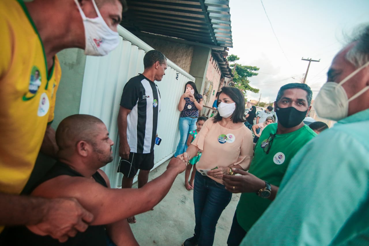 Candidata Edilma Freire faz campanha no Padre Zé e garante ações em infraestrutura urbana e cidade 100% iluminada em LED